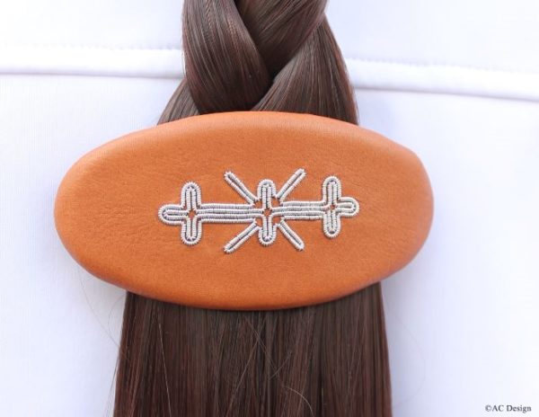 Sami hair barrette, embroidered by hand.